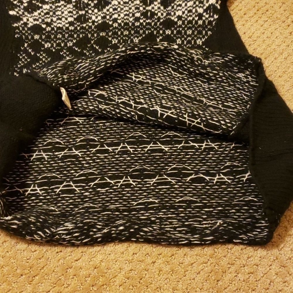 Free people turtleneck sweater size medium. - Picture 5 of 8